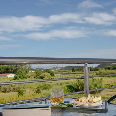 Apartament Elena Néa Péramos