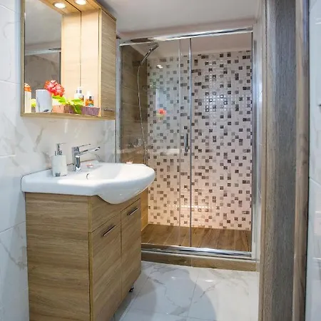 Elena Apartment